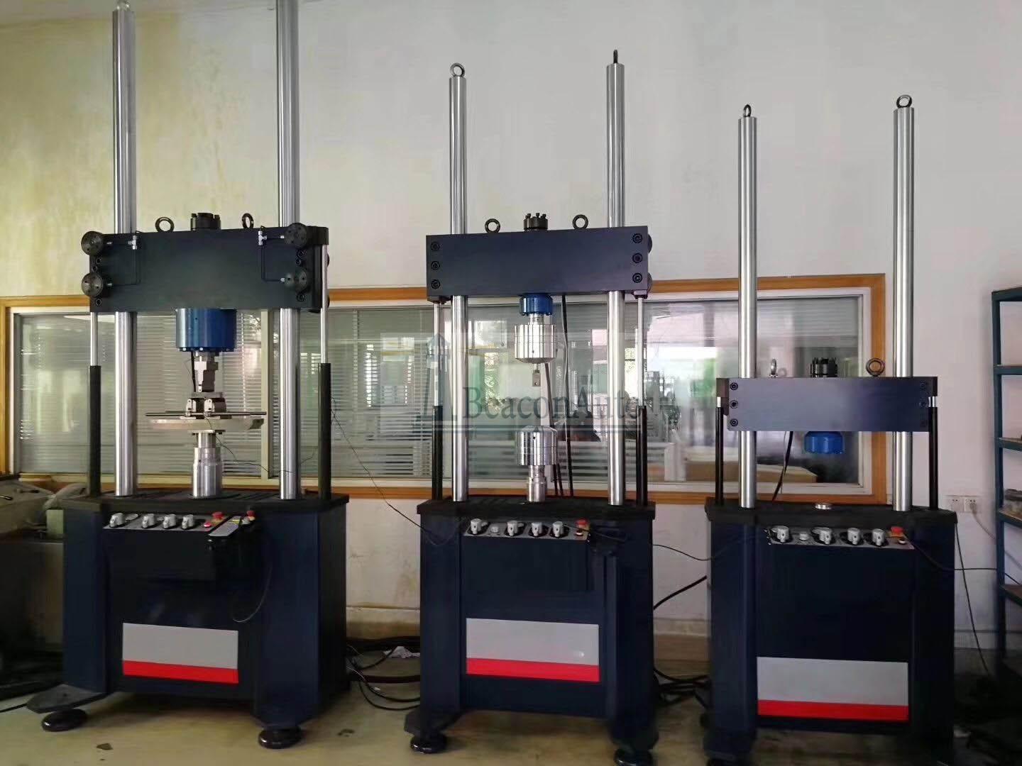 微機控制電液伺服動靜萬能疲勞試驗機主要技術(shù)指標(biāo)